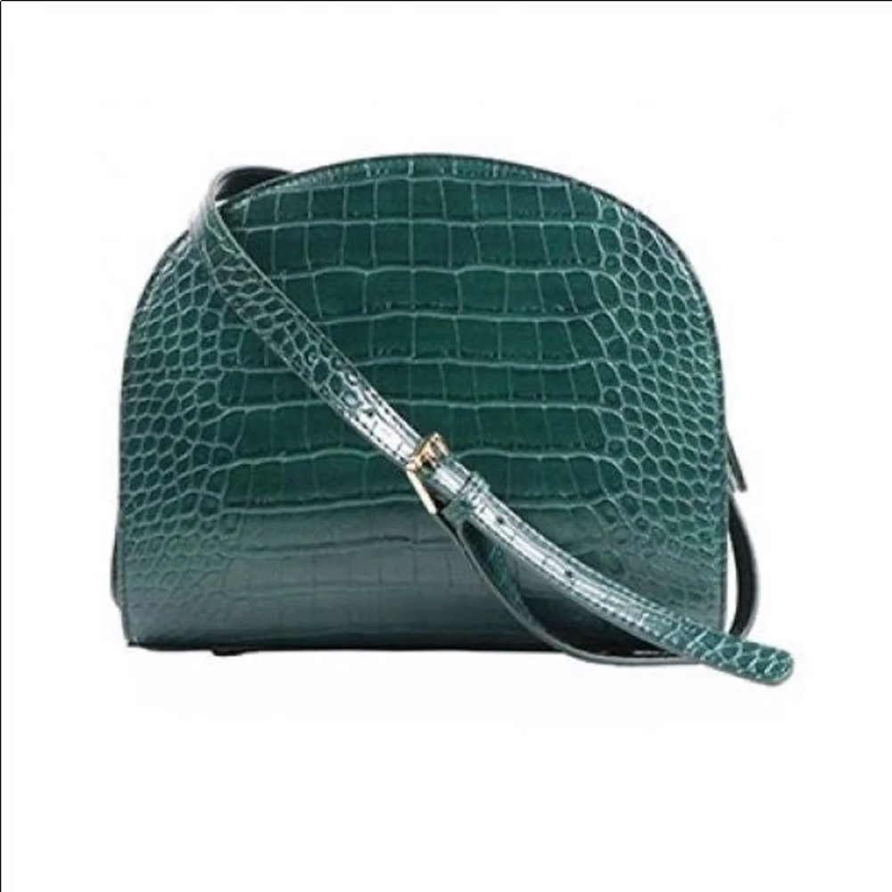 Women’s crossbody bag